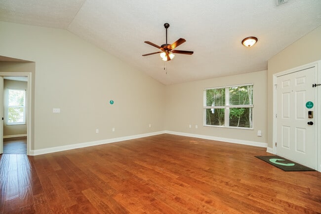 Photo - 3974 Eminence Ln