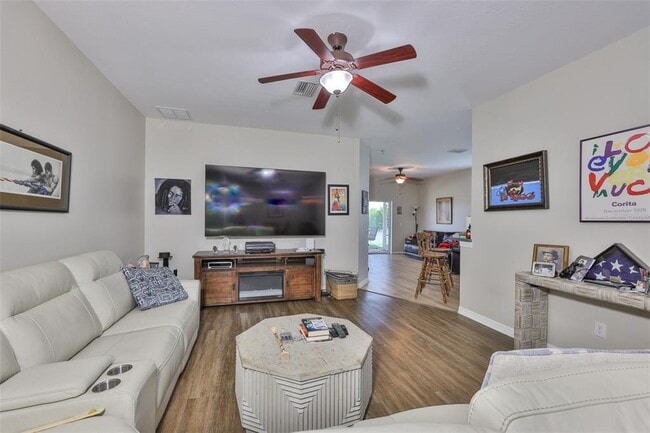 Photo - 1703 Bonita Bluff Ct