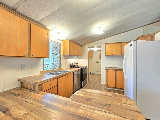 Photo - 3 Bedroom Home in Marysville  Pet Friendly...