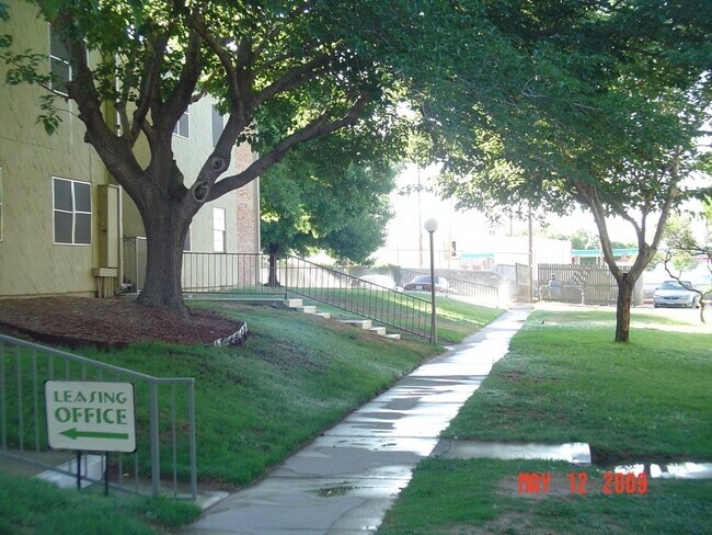 Photo - 1222 Giles Rd Unit #1222