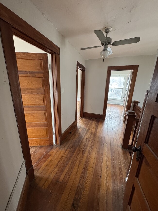 Photo - 732 NE Sumner St