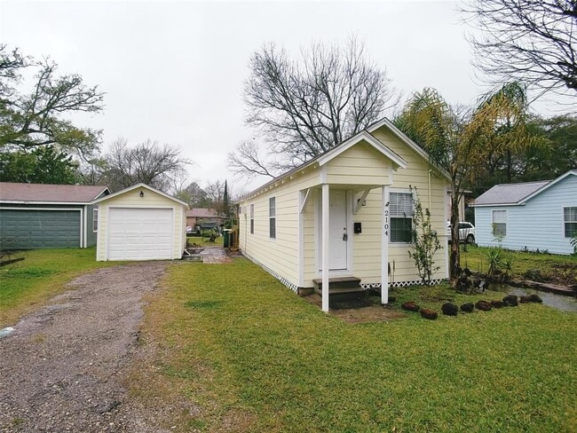 Photo - 2104 N Galveston Ave House