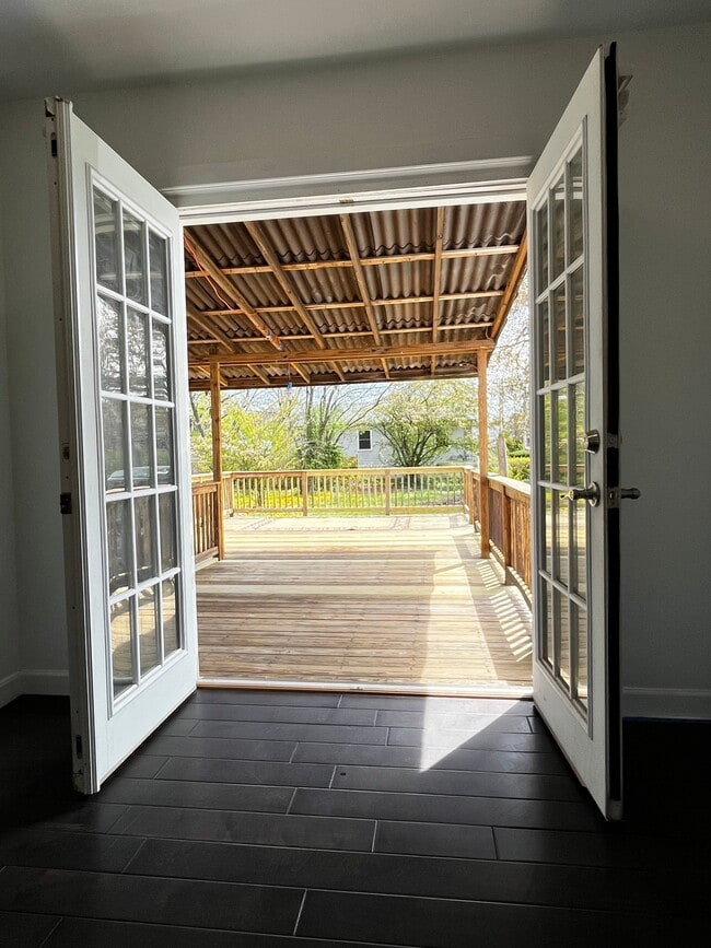 Photo - 108 Ruden St