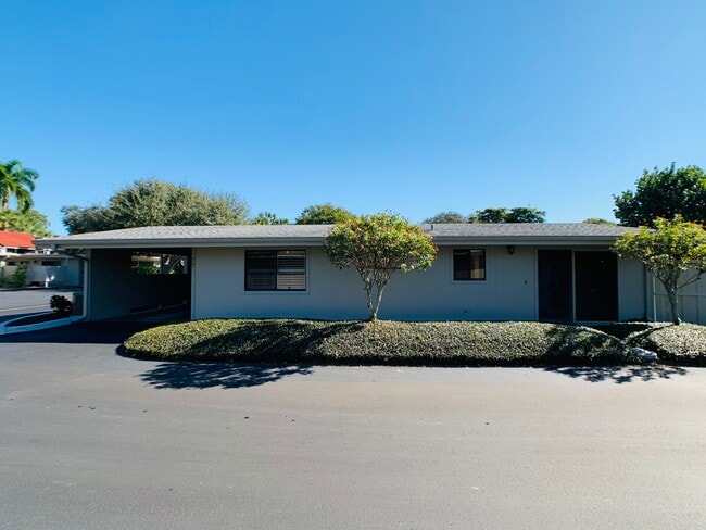 Building Photo - 500 Park Blvd S Unit 77