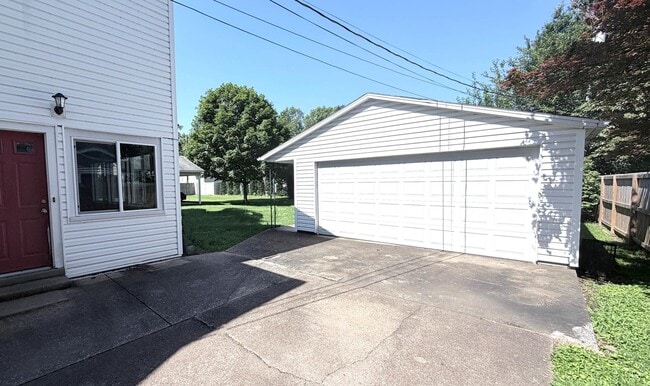 Photo - 555 S Ruston Ave