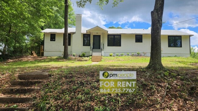 Newly renovated, Modernized 3/2 Home Avail... - Newly renovated, Modernized 3/2 Home Avail...