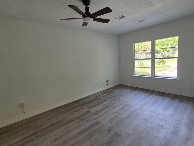 Photo - 10221 Bretton Dr