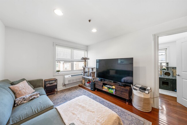 Photo - 1720 New York Ave Unit 307