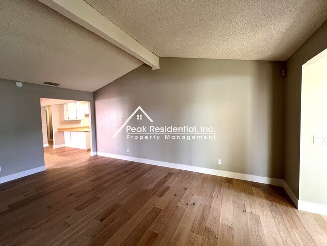 Photo - Nice Sacramento 2bd/1ba Halfplex!