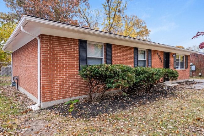 Photo - 8903 Willowcreek Dr