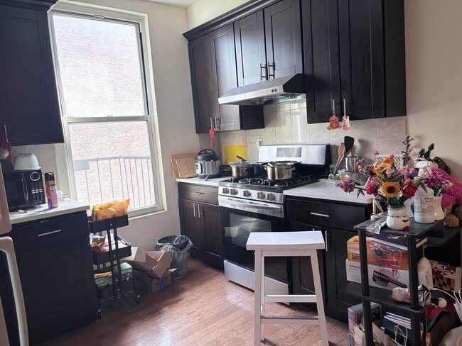 Photo - 227 8TH St Unit 2