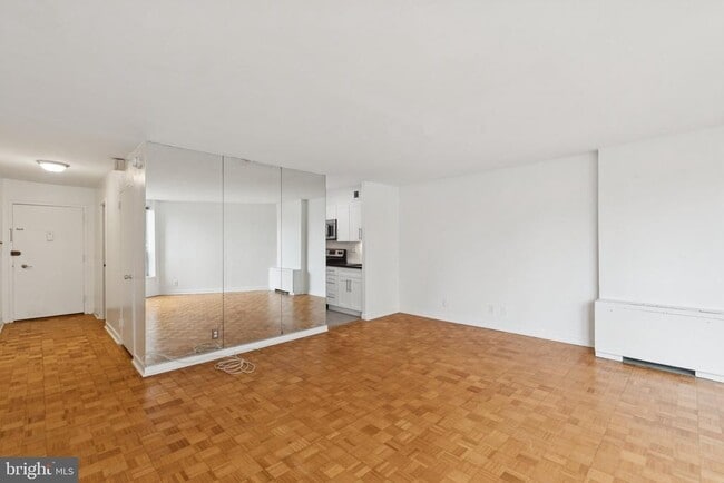 Photo - 224 W Rittenhouse Square Unidad 3004