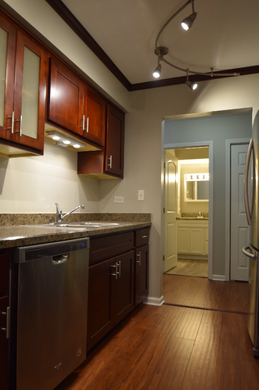 Building Photo - 1425 Ashland Ave Rental