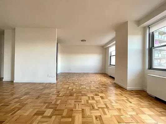 Building Photo - Winston Churchill Rental