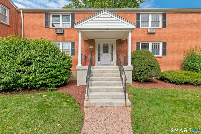 45 Brewster Rd Unit B