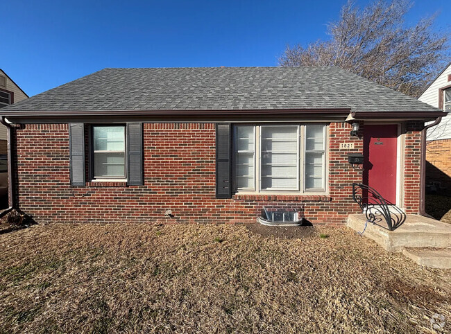 Building Photo - 1821 N Minnesota St Rental