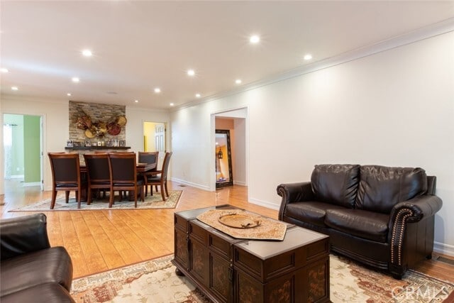 Photo - 336 W Lexington Dr