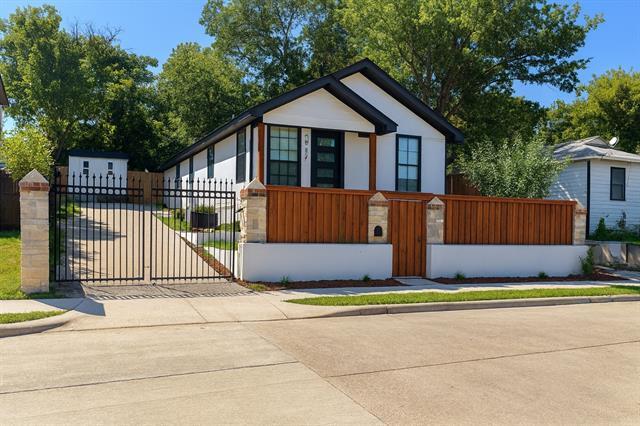 Photo - 527 Crete St