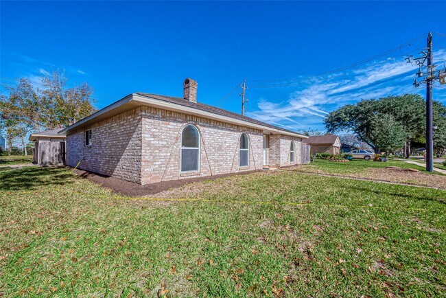 Photo - 830 Kenforest Dr