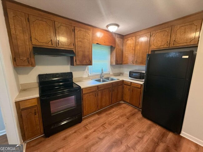 Photo - 130 Golddust Ave