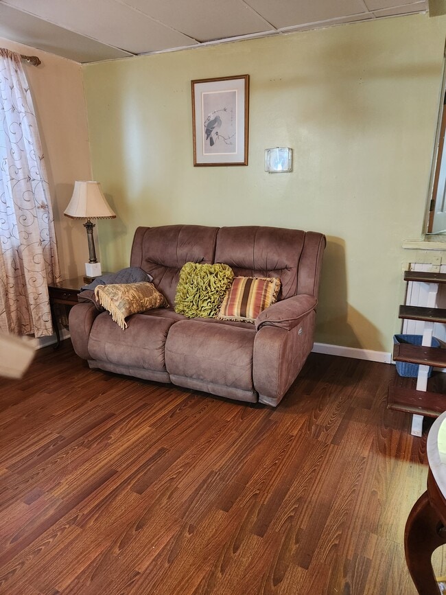 Photo - 171 Frederick St Unit Furnished heat electric w