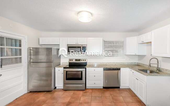 Photo - Beautiful 4bed /2 bath home with large yard