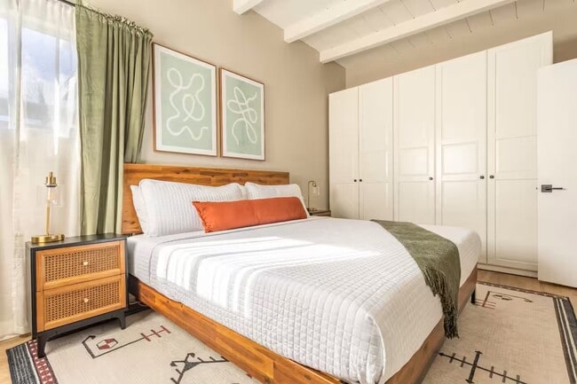 Photo - 326 Rosecrans Ave Unidad 326