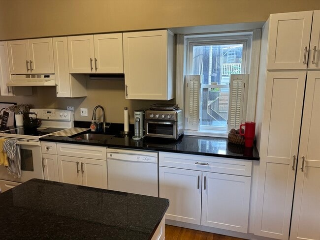 Photo - 48 Mercer St Unit 1