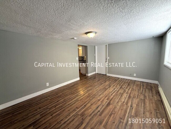 Photo - 3708 McCall St E Unit 4