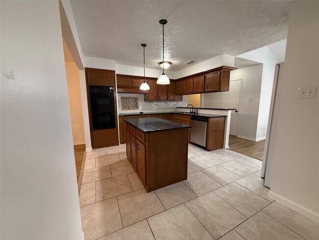 Photo - 3206 Cascade Creek Dr