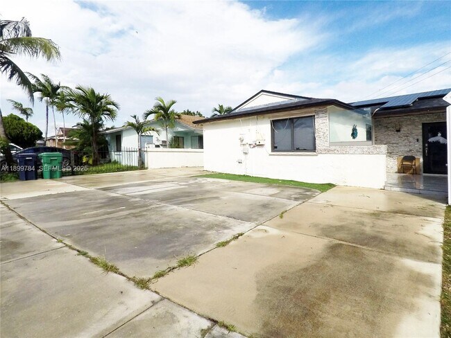 Photo - 19823 SW 123rd Pl