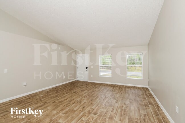 Photo - 544 Gagnon St SE