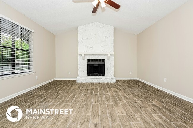 Photo - 5704 Phillips Dr