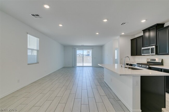 Photo - 6858 Greensmen Ave