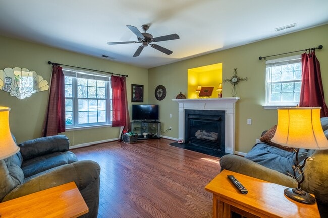 Photo - 7618 Prairie Rose Ln