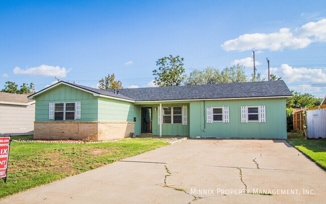 Photo - 4825 53rd St