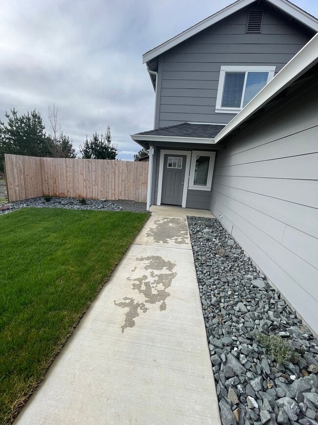 Photo - 1122 Chelsea Wy