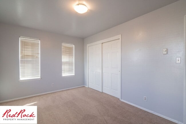 Photo - Bright & Spacious 3 Bedroom Home in Washington