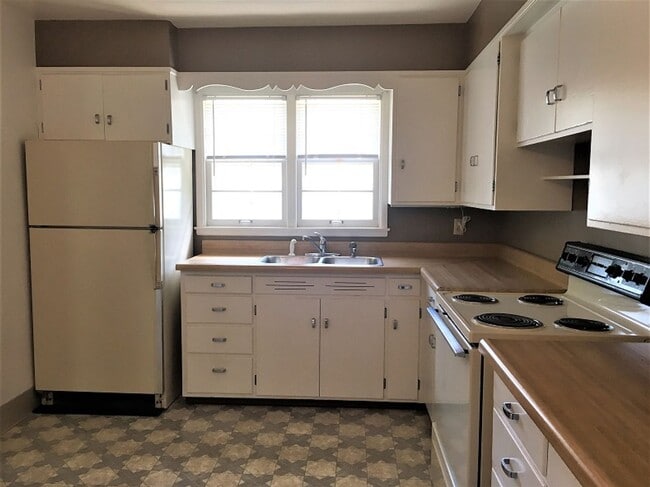 Photo - 1215 S Willow Ave
