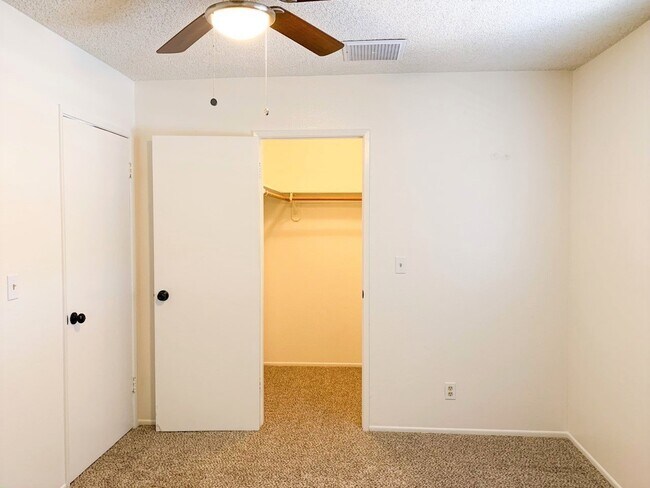 Photo - 940 W Graaf Ave Unidad A