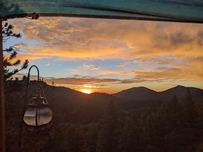 Photo - 22517 Shawnee Rd Unit Inglenook South