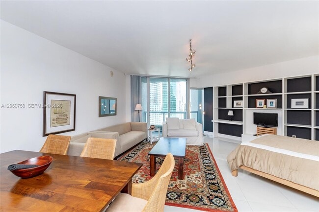 Photo - 475 Brickell Ave Unidad 2908