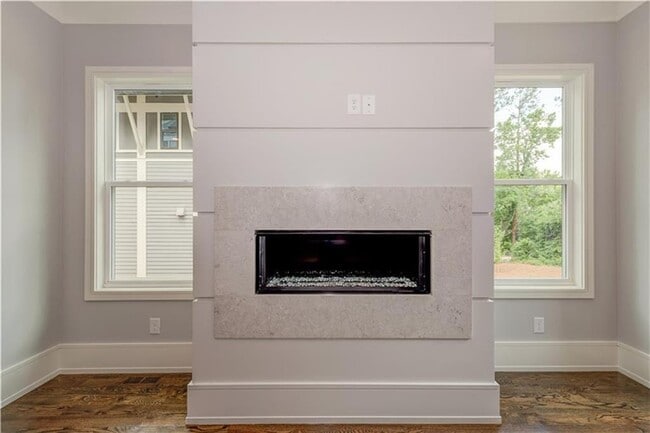 Photo - 3553 Blair Cir NE