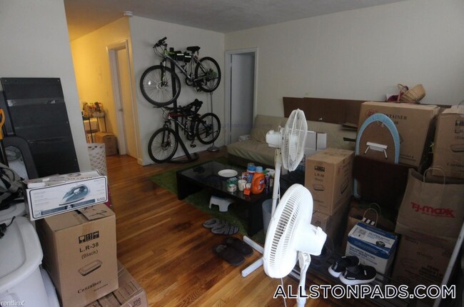 Photo - 20 Armington St Unidad 12