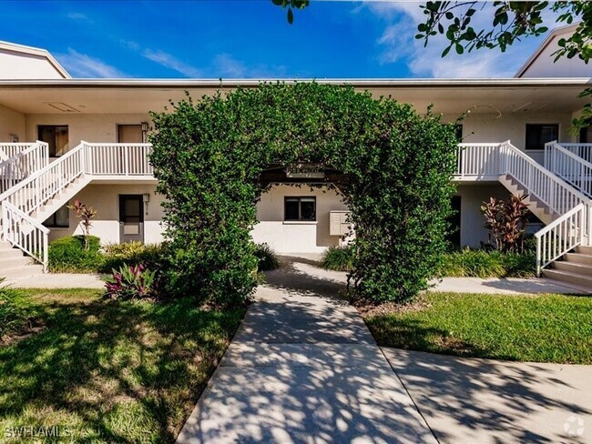 Building Photo - 910 Vanderbilt Beach Rd Unit 524W Rental