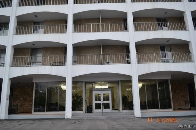 Photo - 5854 Main St Unit 301