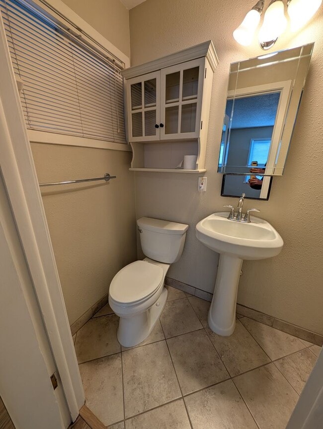 Photo - 722 Bryden Ave