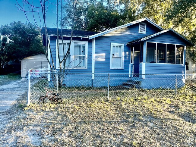 Building Photo - 444 Duray St Rental