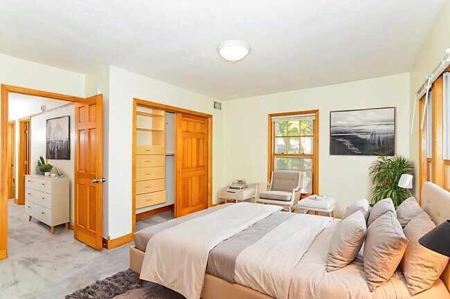 Photo - 440-442 4th Street NE Unit 442 4th Street NE