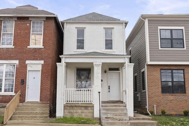 Photo - 550 W Town St